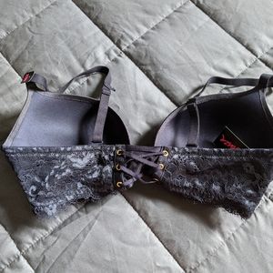 NWT La Senza Body Kiss Pushup 32dd